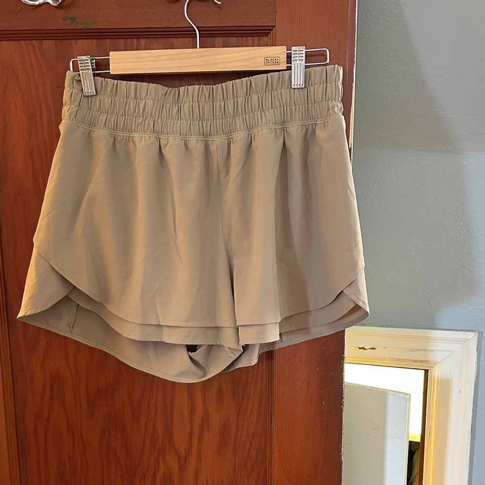 CALIA by Carrie Underwood Women's Beige Athletic Shorts